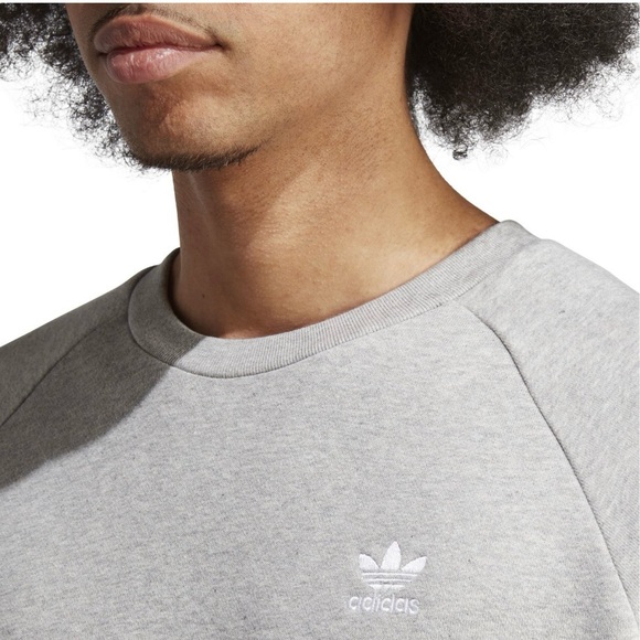 adidas Originals Men’s Adicolor Essentials Trefoil Crewneck Sweatshirt - Picture 3 of 7